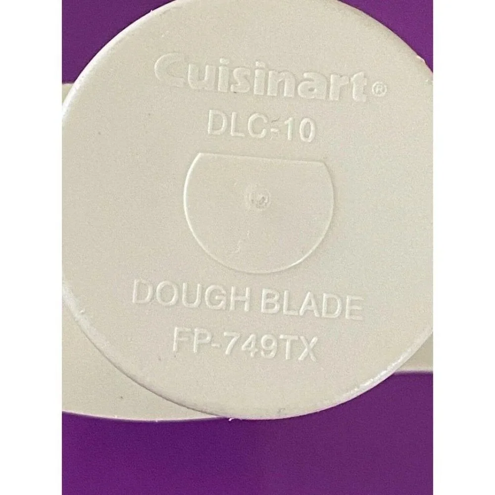 CUISINART DLC-10 2  Discontinued Dough Blade‎ EUC